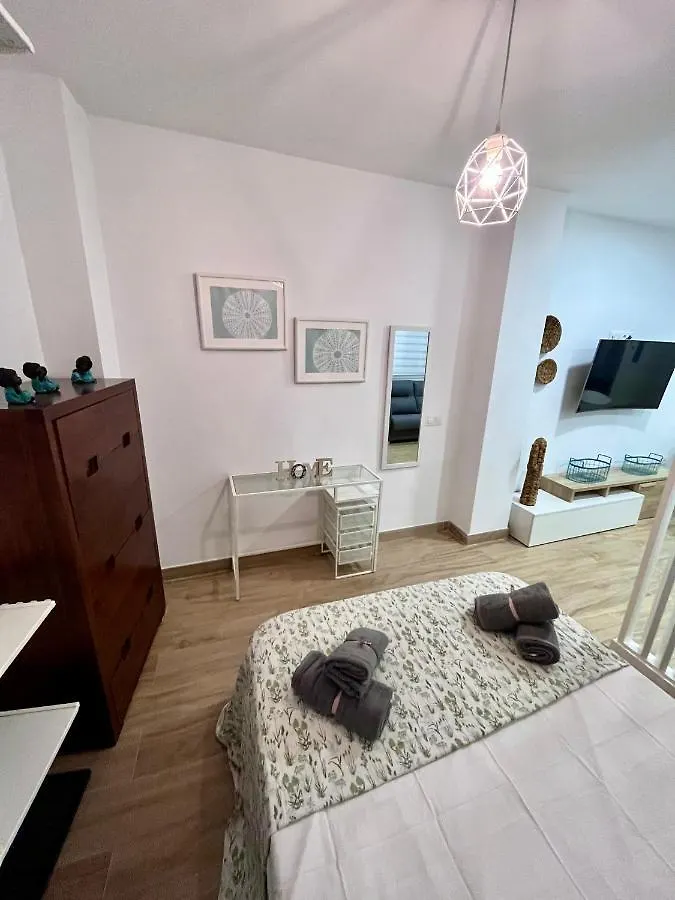 Apartment Gatu Villa Paraguay , Preferente Mayores 25 Anos Y Familias Cadiz Spain