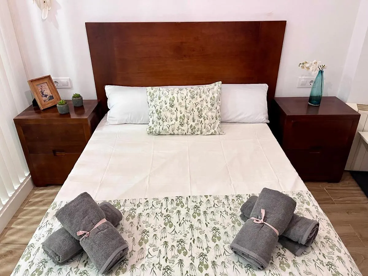 Gatu Villa Paraguay , Preferente Mayores 25 Anos Y Familias Cadiz Spain