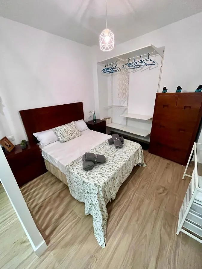 Apartment Gatu Villa Paraguay , Preferente Mayores 25 Anos Y Familias Cadiz