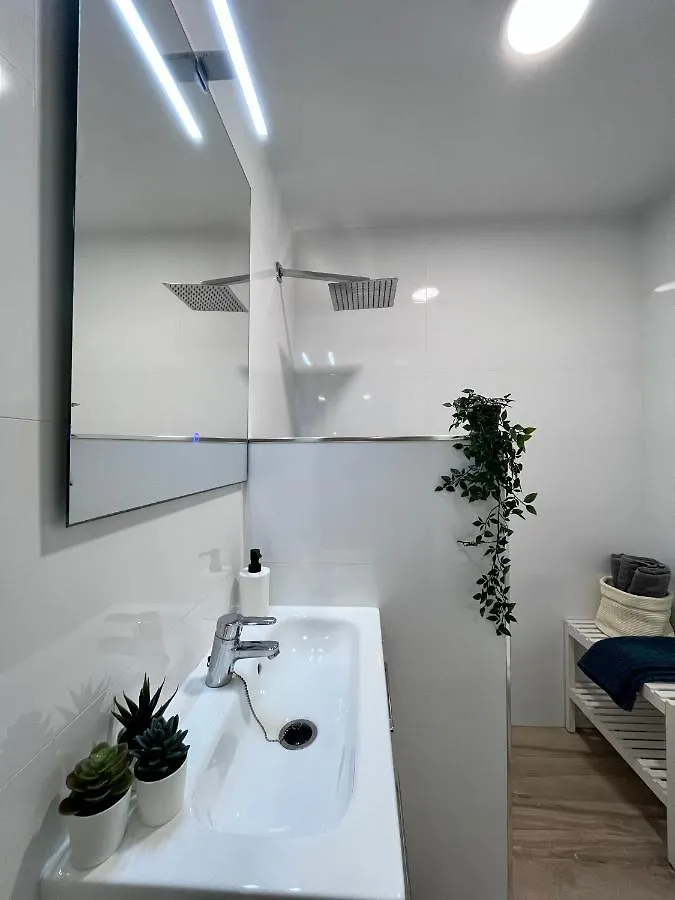 Apartment Gatu Villa Paraguay , Preferente Mayores 25 Anos Y Familias Cadiz