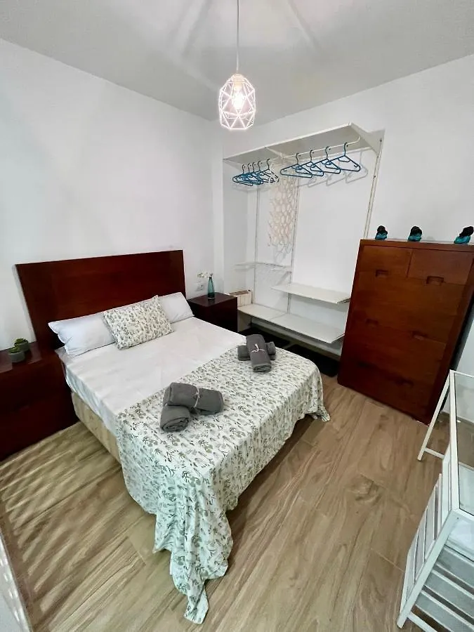 Gatu Villa Paraguay , Preferente Mayores 25 Anos Y Familias Cadiz Apartment
